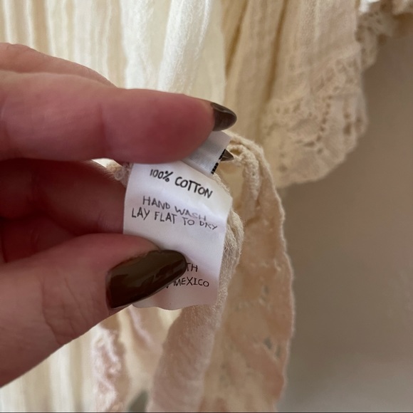 Jen’s Pirate Booty | Curve Wildflower Tunic - Picture 7 of 9